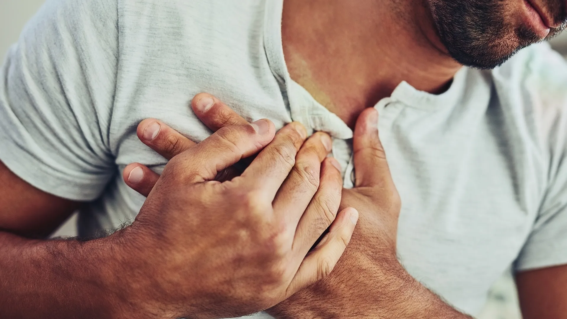demystifying-heart-health- knowing-the-difference-between-heart-attack-heartburn